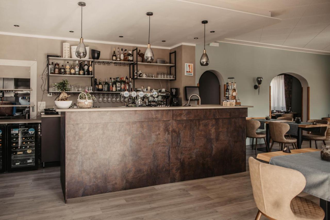 Albergo Ristorante Al Portico Gerra  Εξωτερικό φωτογραφία